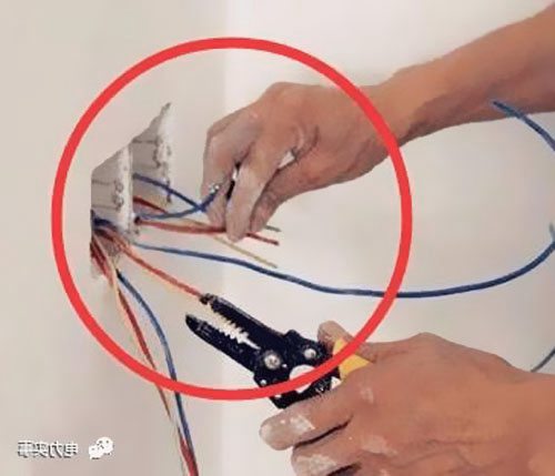 如何接线才能使电缆不易损坏和发热 